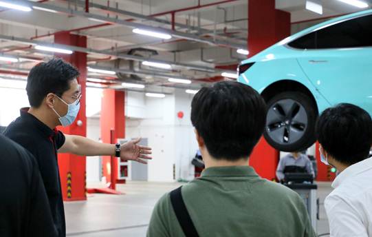 線上線下全域聯(lián)動(dòng) 特斯拉開創(chuàng)汽車行業(yè)售后服務(wù)新常態(tài)